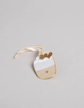 Laden Sie das Bild in den Galerie-Viewer, Baumschmuck Anhänger I Becher