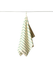 Laden Sie das Bild in den Galerie-Viewer, Handtuch 50x80cm I Pure White/Grass