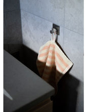 Laden Sie das Bild in den Galerie-Viewer, Waschlappen Naram I Tropical/Creme