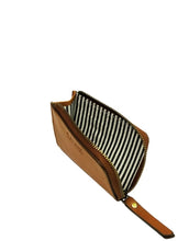 Laden Sie das Bild in den Galerie-Viewer, Portemonnaie Coco Coin Purse I Cognac Classic