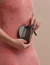 Laden Sie das Bild in den Galerie-Viewer, Portemonnaie Coin Purse Laura I Black Classic