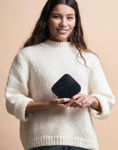 Laden Sie das Bild in den Galerie-Viewer, Portemonnaie Sonny Square I Black Croco