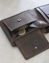 Laden Sie das Bild in den Galerie-Viewer, Portemonnaie Tobi's I Dark Brown Hunter