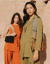 Laden Sie das Bild in den Galerie-Viewer, Tasche Audrey Mini I Cognac Checkered Classic