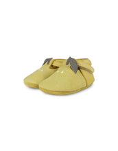 Laden Sie das Bild in den Galerie-Viewer, Babyschuh Nanoe Leder I Lemon