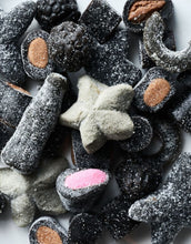Laden Sie das Bild in den Galerie-Viewer, Salzlakritz I Gemischt