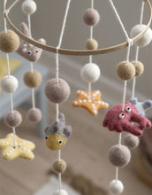 Laden Sie das Bild in den Galerie-Viewer, Mobile I Sea Animals