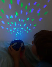 Laden Sie das Bild in den Galerie-Viewer, Nachtlicht Sternenhimmel Projektor I Weltraum