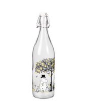 Laden Sie das Bild in den Galerie-Viewer, Glasflasche 1L I Moomin Apples
