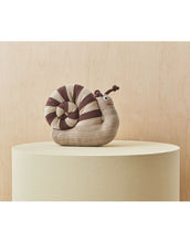 Laden Sie das Bild in den Galerie-Viewer, Stofftier Schnecke I Sally