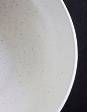 Laden Sie das Bild in den Galerie-Viewer, Schüssel Pion ø 22cm I Grau/Weiß