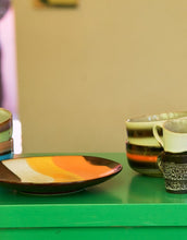 Laden Sie das Bild in den Galerie-Viewer, Teller 70's ø29cm I Retro Wave
