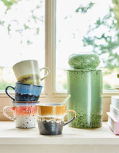 Laden Sie das Bild in den Galerie-Viewer, Americano Becher 70's I Night