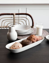 Laden Sie das Bild in den Galerie-Viewer, Servierschale Pion 35cm I Grau/Weiß