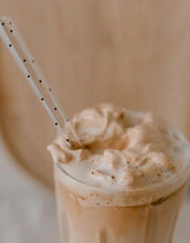 Laden Sie das Bild in den Galerie-Viewer, Strohhalme Glas 4er-Set 13cm I Punkte