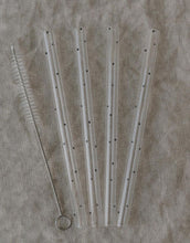 Laden Sie das Bild in den Galerie-Viewer, Strohhalme Glas 4er-Set 20cm I Punkte