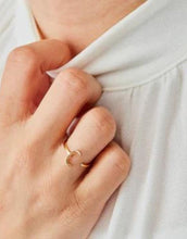 Laden Sie das Bild in den Galerie-Viewer, Ring A-Z I Gold