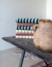 Laden Sie das Bild in den Galerie-Viewer, Badehandtuch 70x140cm I Creme/Ink