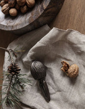 Laden Sie das Bild in den Galerie-Viewer, Nussknacker Forest I Black Brass