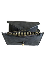 Laden Sie das Bild in den Galerie-Viewer, Portemonnaie Josie's Purse I Black
