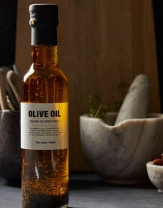 Olivenöl I Kräuter der Provence