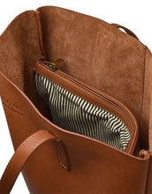 Laden Sie das Bild in den Galerie-Viewer, Tasche Georgia I Wild Oak Soft Grain