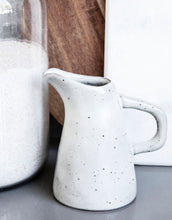 Laden Sie das Bild in den Galerie-Viewer, Milchkännchen Rustic I Grau/Blau
