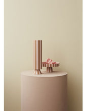 Laden Sie das Bild in den Galerie-Viewer, Servierplatte Toppu ø 20cm I Caramel