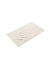 Laden Sie das Bild in den Galerie-Viewer, Teppich Biobaumwolle Sun 60x90 I Natur