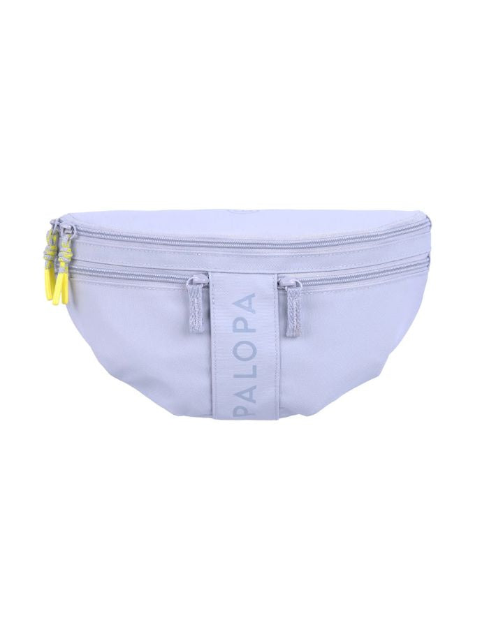 PALOPA Leckerlitasche Emma in Purple – funktionale Gassitasche mit abwaschbarem Leckerlifach, Reißverschlussfach & Kotbeutelspender. Tragbar als Crossbody oder Bauchtasche. Für Erwachsene.