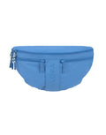 Leckerlitasche Emma in Sky Blue – multifunktionale Bauchtasche für Hundebesitzer:innen mit Leckerlifach, Reißverschlussfach und Kotbeutelspender. Wasserabweisend, abwaschbar und nachhaltig gefertigt aus recyceltem Polyester.