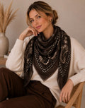 Lineta großes Carré Paisley in Café mit klassischem Paisley-Muster aus Viskose-Woll-Mischung