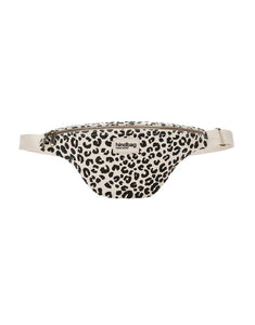 Fanny Pack Olivia von Hindbag in der Farbe Leopard Ecru – Gürteltasche aus GOTS-zertifiziertem Bio-Cord mit Doppelreißverschluss und verstellbarem Schultergurt.