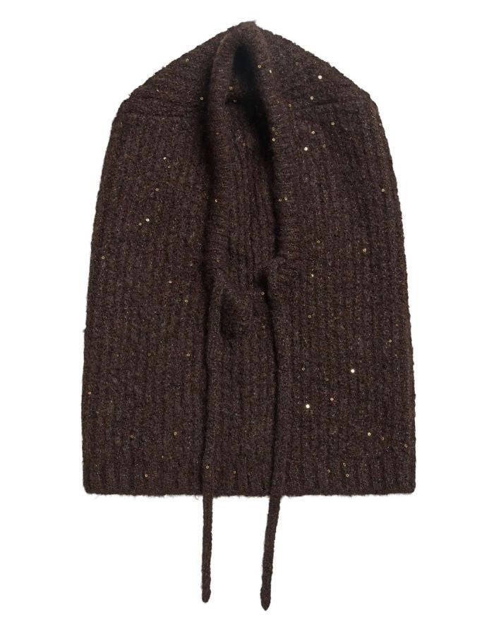 Gestrickte Vikenzia Balaclava von VILA in Coffee Bean mit funkelnden Pailletten und Bindebändern.