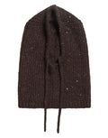 Gestrickte Vikenzia Balaclava von VILA in Coffee Bean mit funkelnden Pailletten und Bindebändern.