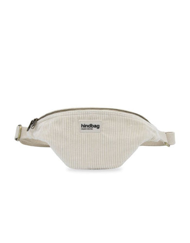 Hindbag Gürteltasche Olivia aus cremefarbenem Cord, nachhaltiger Bio-Cord, Doppelreißverschluss, verstellbarer Schultergurt.