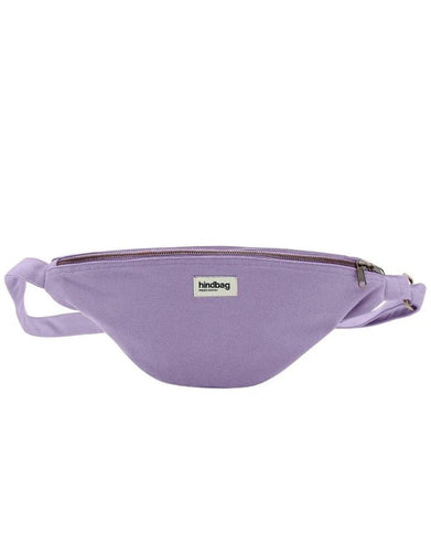 Große Fanny Pack Sasha L von Hindbag in Flieder aus GOTS-zertifizierter Bio-Baumwolle mit Außen- und Innentasche und verstellbarem Schultergurt.