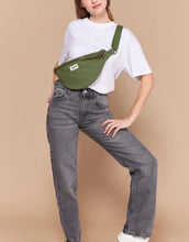 Laden Sie das Bild in den Galerie-Viewer, Fanny Pack Sasha L I Olive
