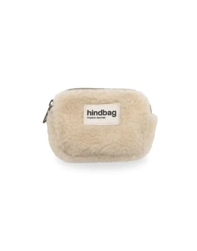 Geldbeutel Lili Teddy Beige von Hindbag, kleine Geldbörse aus GRS-zertifiziertem Kunstfell in Beige, mit Reißverschluss für Karten, Ausweis oder Schmuck.