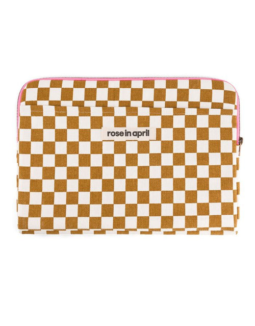 Laptophülle Octava 13/14 Zoll in Checks Caramel von Rose in April mit Reisverschluss von vorne