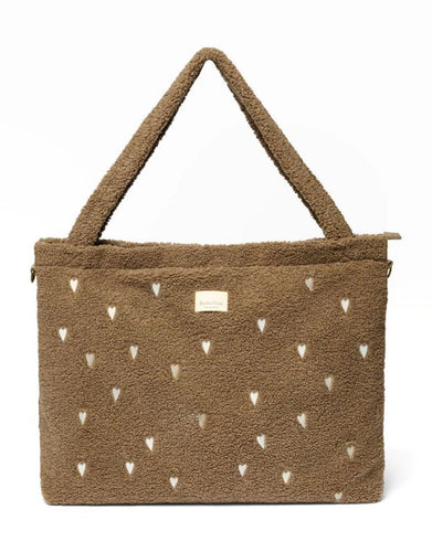 Studio Noos Wickeltasche Teddy Brown Hearts in Braun mit Herz-Stickerei – Vorderansicht
