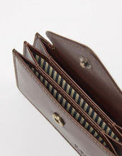 Laden Sie das Bild in den Galerie-Viewer, : O MY BAG Harmonica Wallet Classic Leather Chocolate – kompaktes Portemonnaie mit Akkordeon-Fächern und Münzfach.
