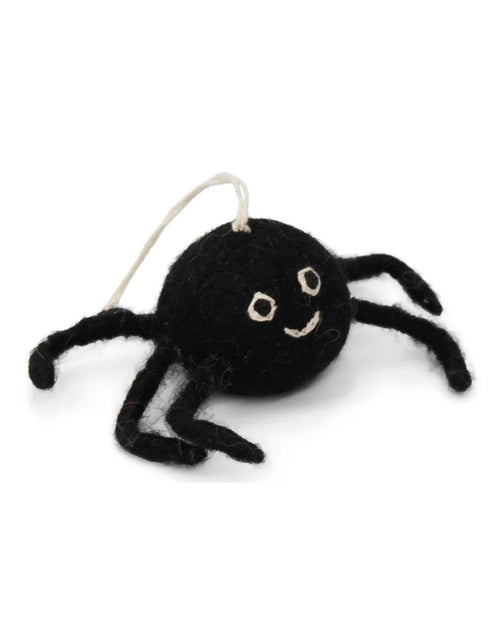  Handgefertigte Halloween Deko Spinne von Gry &amp; Sif aus gefilzter Wolle, 8 × 6 × 3 cm.