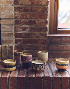 Duftkerze Small Kyoto von HKliving im bunten 70s-Keramikbecher, Ø 9 cm, mit Duft nach Orangen, Jasmin und Moschus