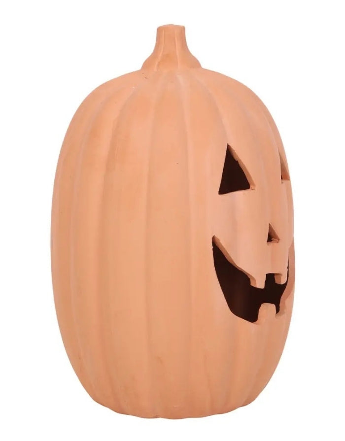 Terrakotta Kürbislaterne von Something Different mit klassischem Halloween-Kürbisgesicht für ein Teelicht, 23 cm hoch von der Seite