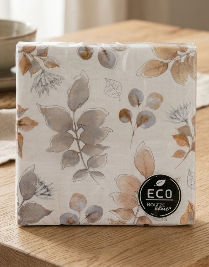 Florale Servietten Avy von BOLTZE aus recyceltem Papier mit Blättern und Blumen in Hellbraun und Grau, 20 Stück.