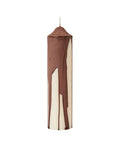 Ferm Living Dryp Stumpenkerze Dark Chocolate – handgetropfte Kerze Ø 5 × H 20 cm aus Stearin mit 38 Stunden Brenndauer.