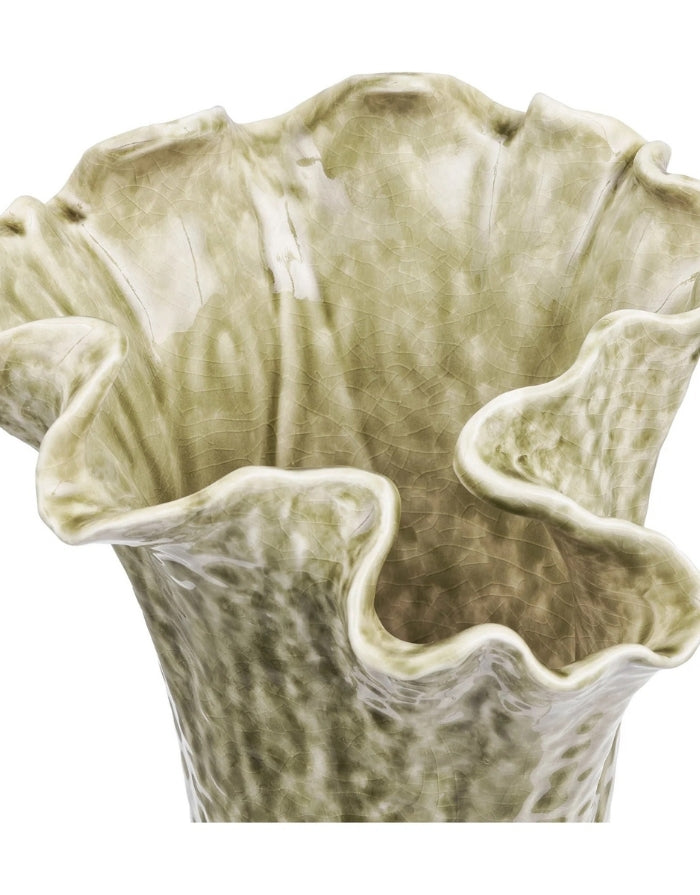Vase Dark Sand von House Nordic aus Keramik mit einer Höhe von 23,5 cm in einem warmen, natürlichen Sandton im Detail von oben