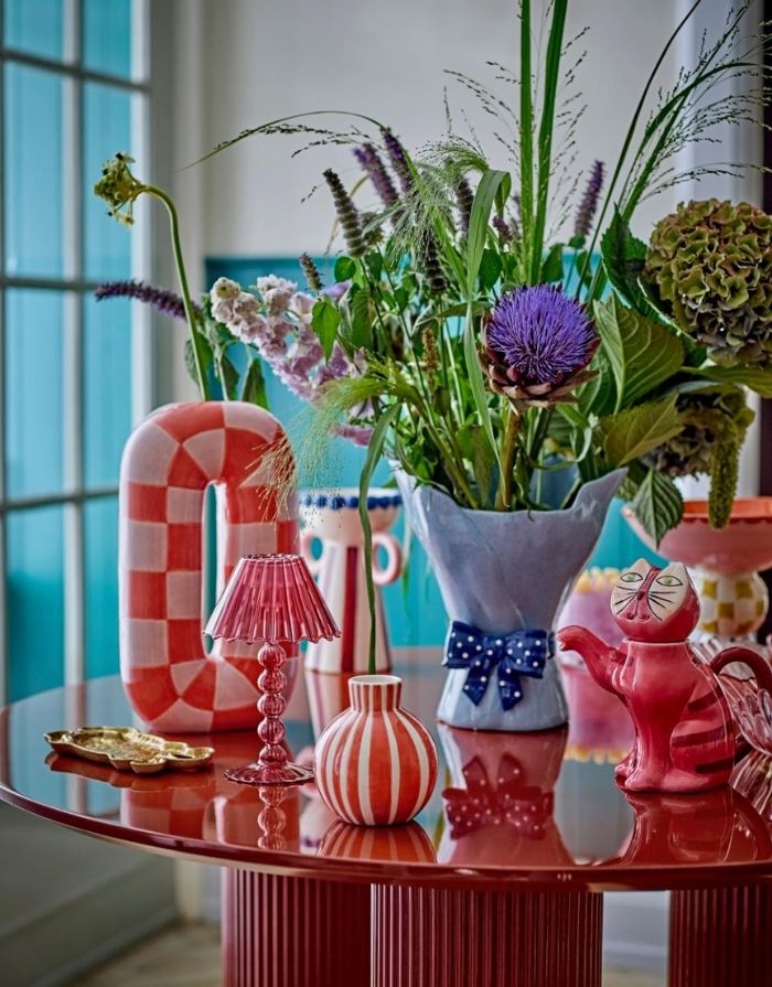 Orangefarbene Vase Fian mit handbemalten Streifen aus Keramik von Bloomingville