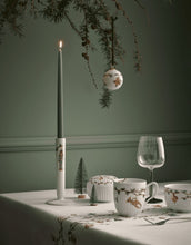 Laden Sie das Bild in den Galerie-Viewer, Kerzenständer Hammershøi Christmas H 20cm I Weiß
